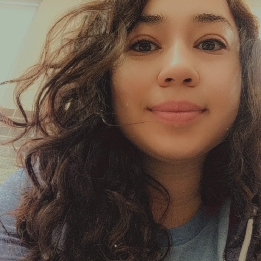 Meet your Posher, Mayra